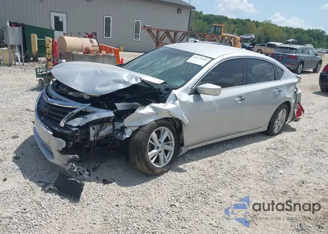 2015 Nissan Altima 2.5 Sv из США, поврежденный, VIN 1N4AL3AP5FC216691